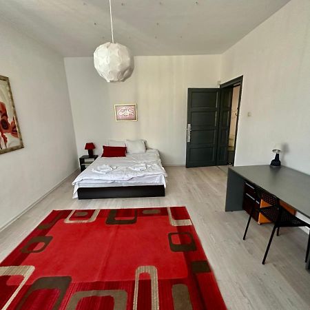 Appartement Downtown Delight By Lmg à Sofia Extérieur photo