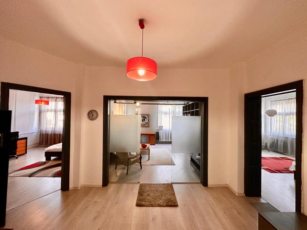Appartement Downtown Delight By Lmg à Sofia Extérieur photo