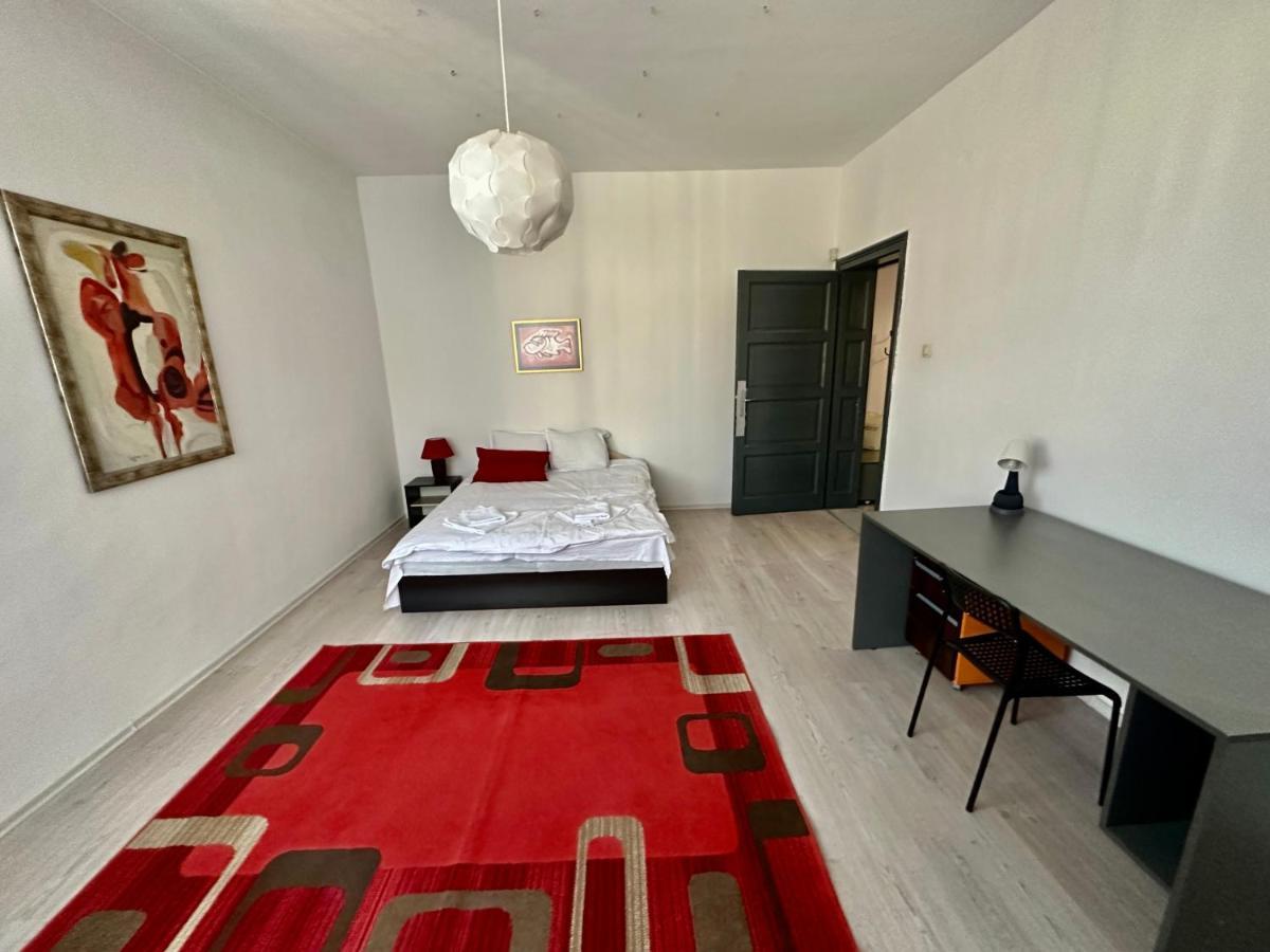 Appartement Downtown Delight By Lmg à Sofia Extérieur photo